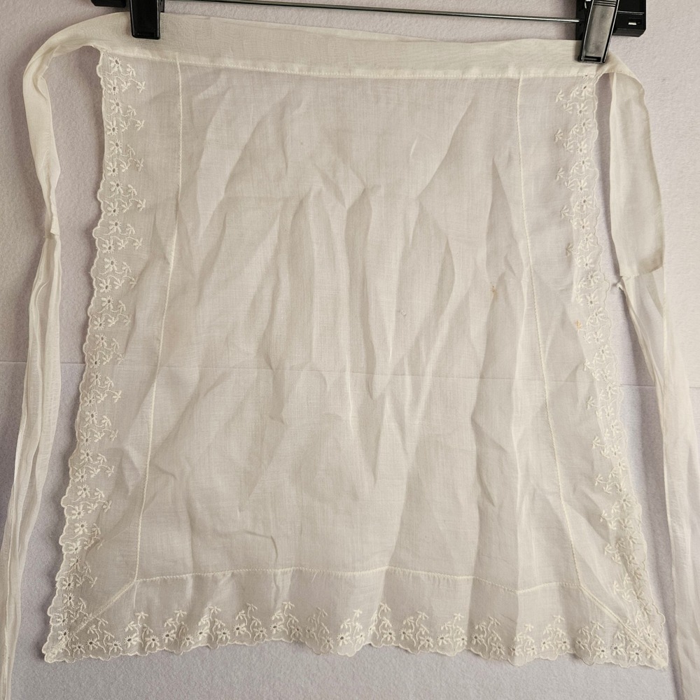 Vtg Sheer White Half Apron Floral Eyelet Embroidered Scalloped Edge Victorian